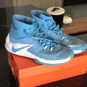 Men’s Nike Basketball sneakers